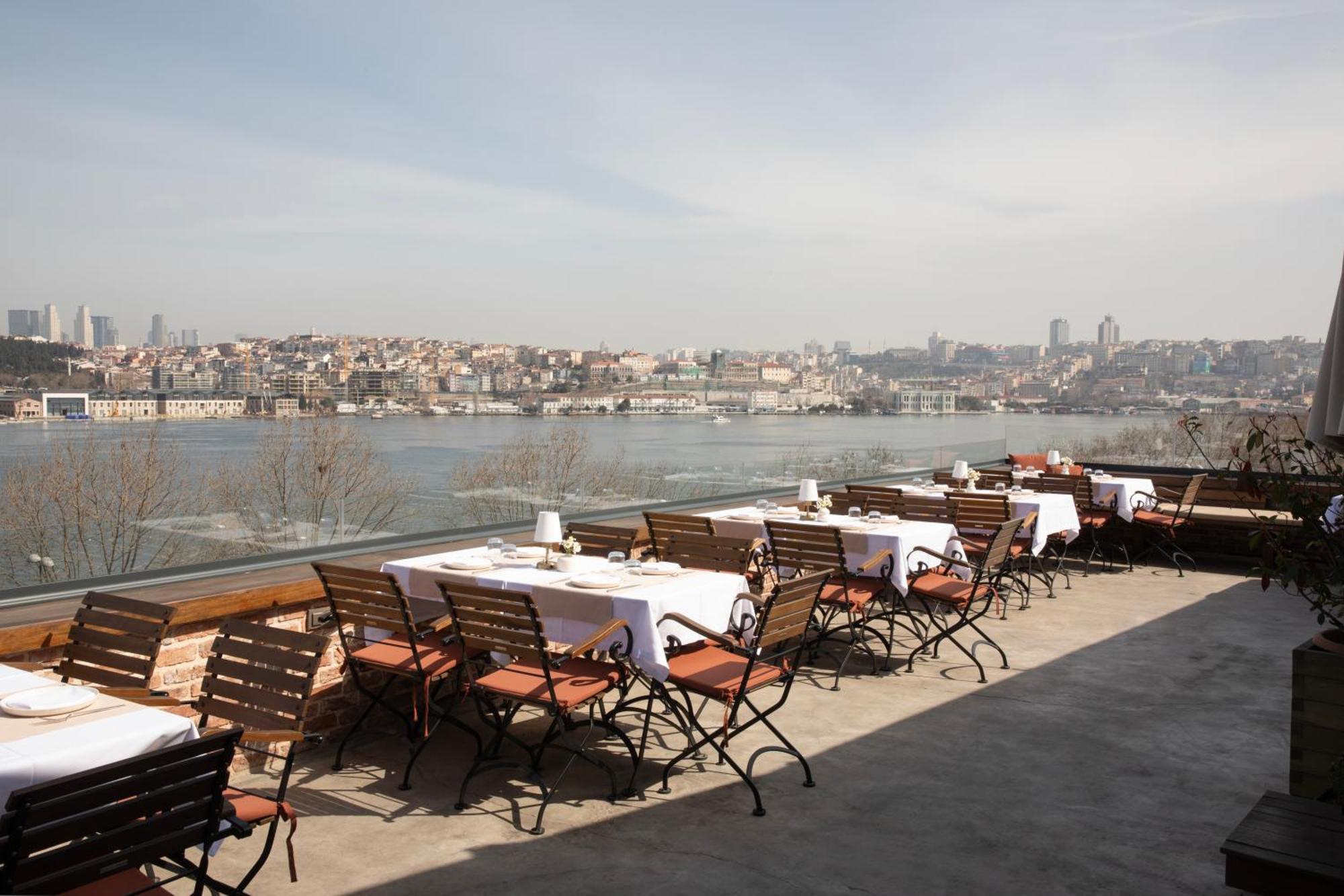 Petrion Hotel Istanbul Exterior photo